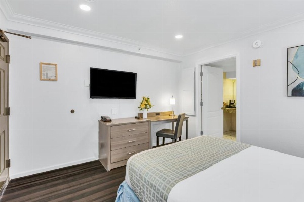 Hotel & Suites Napa Valley image 37