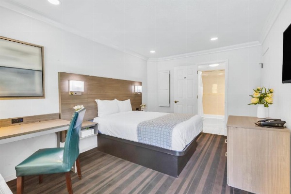 Hotel & Suites Napa Valley image 7