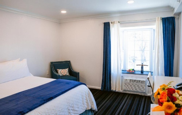 Hotel & Suites Napa Valley image 42